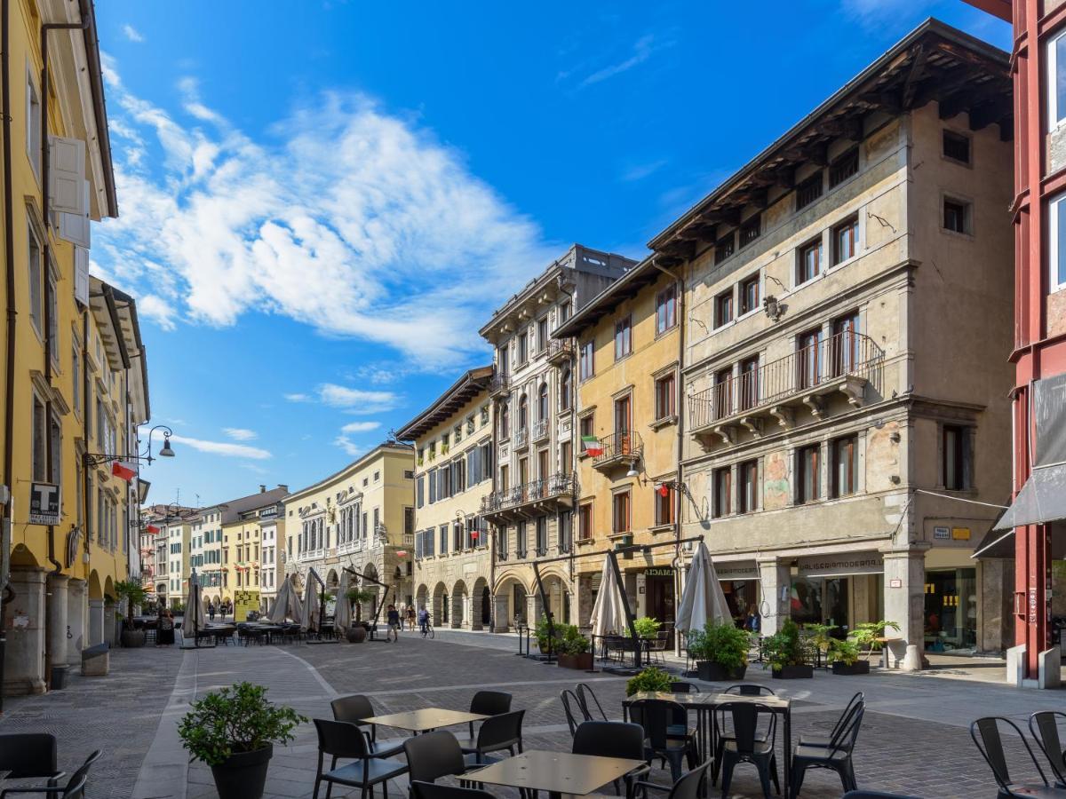 Mercatovecchio Luxury Apartments Удіне Екстер'єр фото